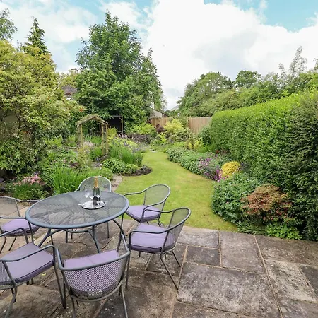 Plosh House Nyaraló